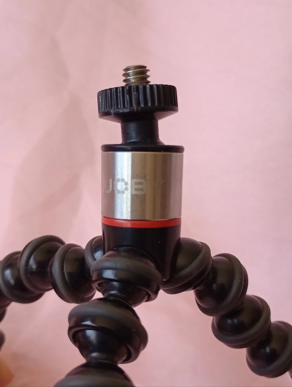 JOBY GorillaPod 325: A Compact, Flexible Tripod for Compact Cameras and Devices